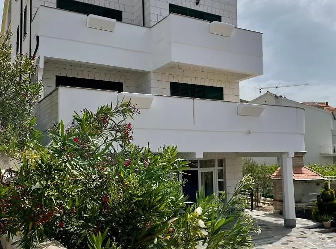 Apartments Pezo